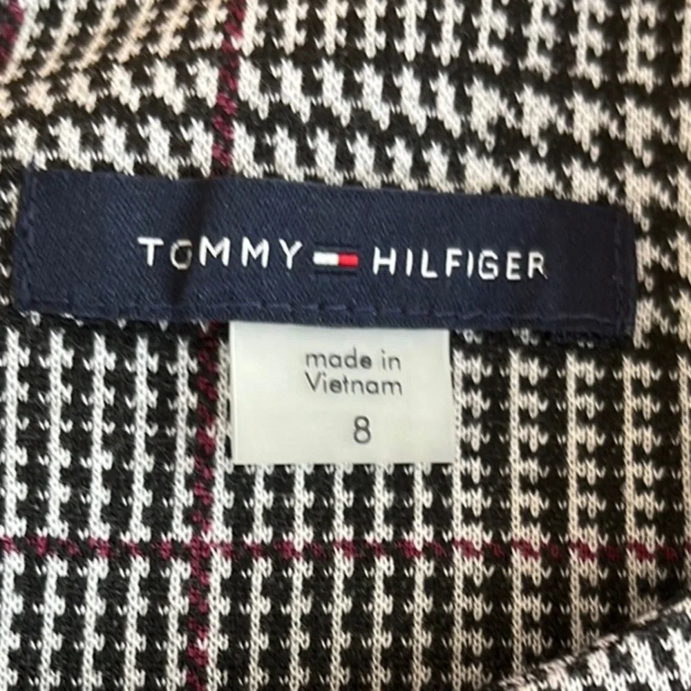 Tommy Hilfiger Glen Plaid Flutter Sleeve Sheath Dress. Black & White w/Burgundy - Picture 3 of 8